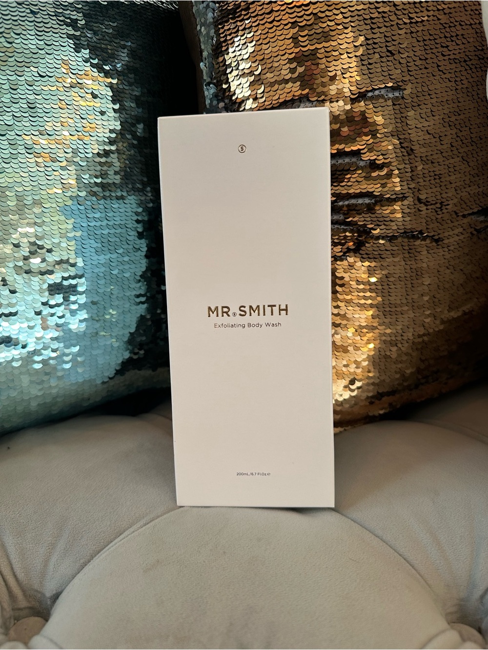 Mr. SMITH Exfoliating Body Wash